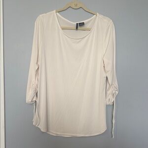 new directions Light Cream Scoop Neck 3/4 Sleeve Top